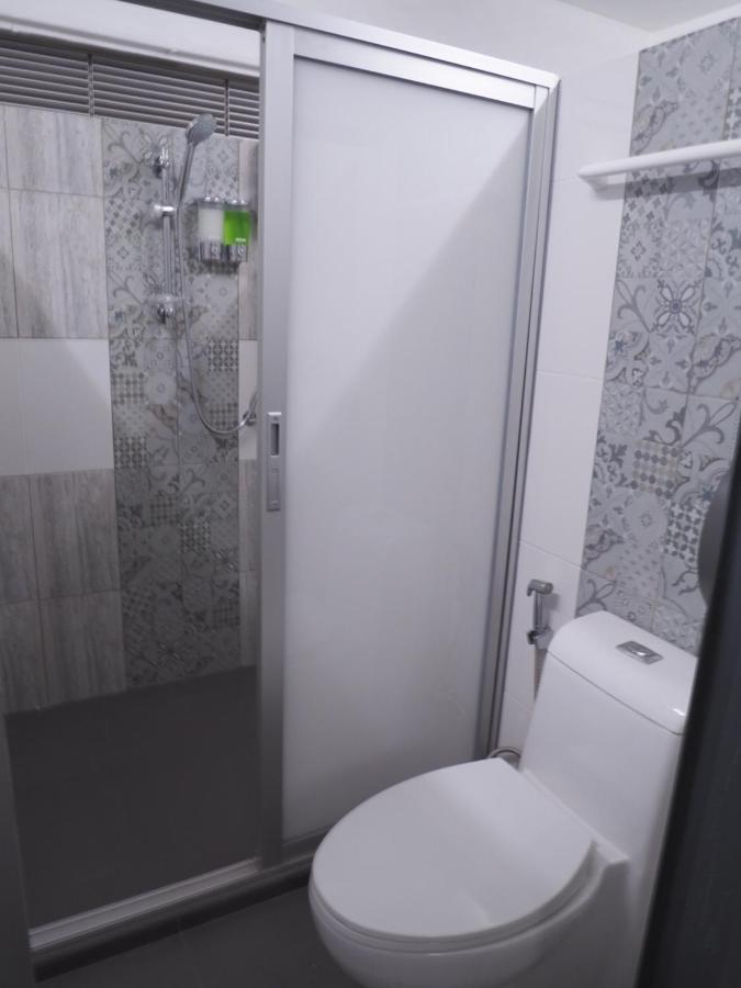 Baansu Hostel Бангкок Екстер'єр фото