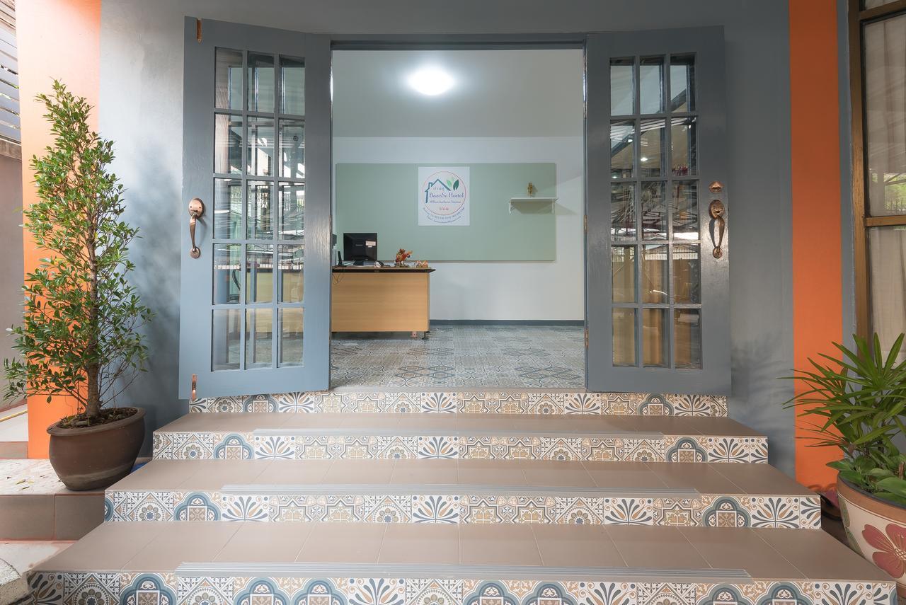 Baansu Hostel Бангкок Екстер'єр фото